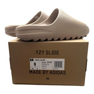Yeezy Slides Pure